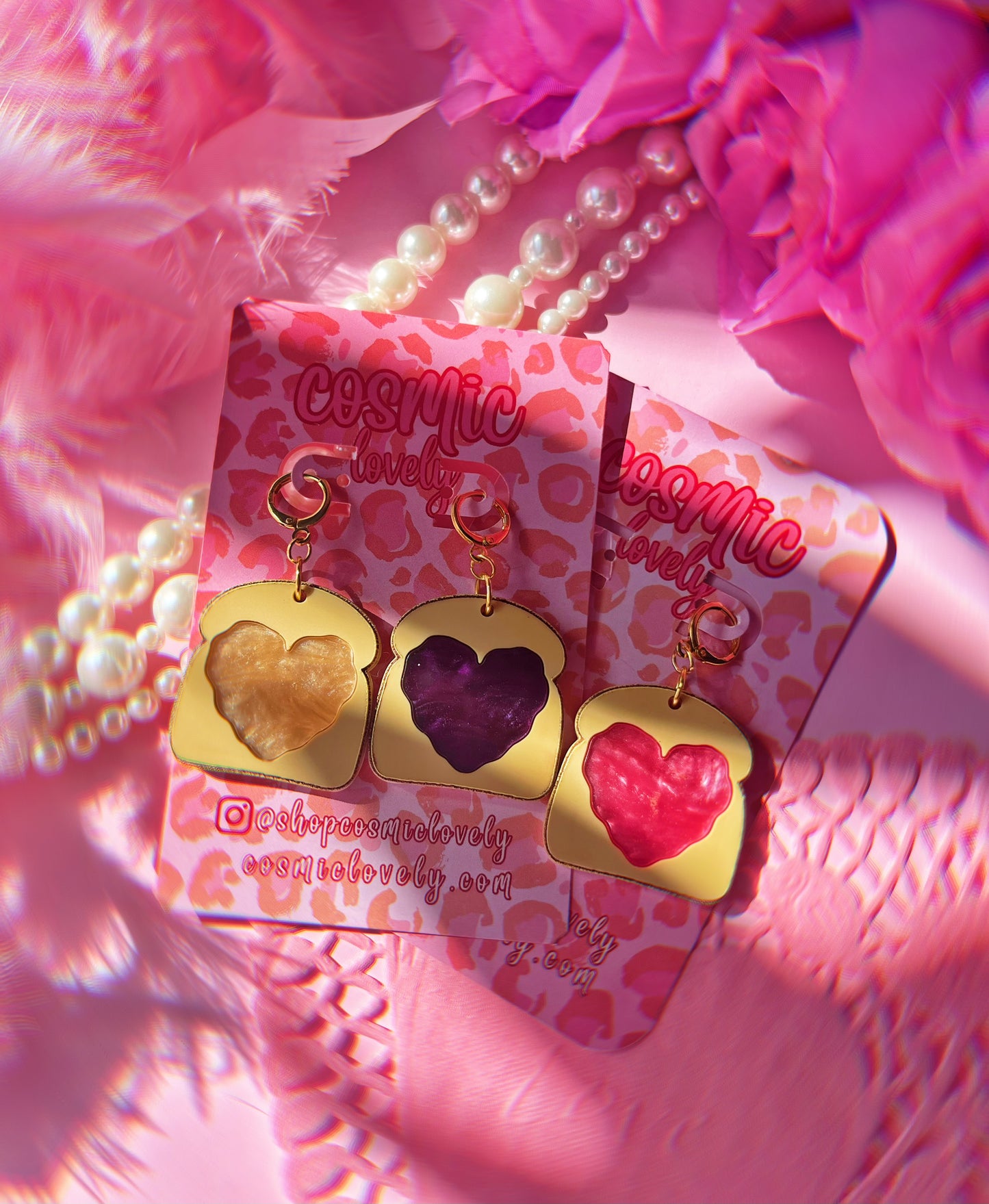 **SINGLES** LOVE PB&J Sandwich Earrings